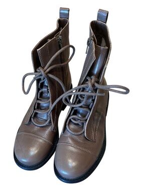 Chelsea & Violet pecan leather Lace-Up Combat Boots, size 6.5 M